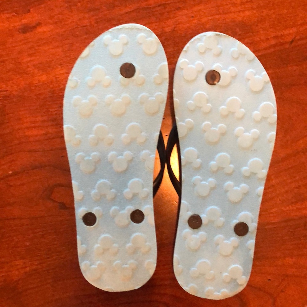 Disney Mikey Mouse Flip Flops - Picture 2 of 3